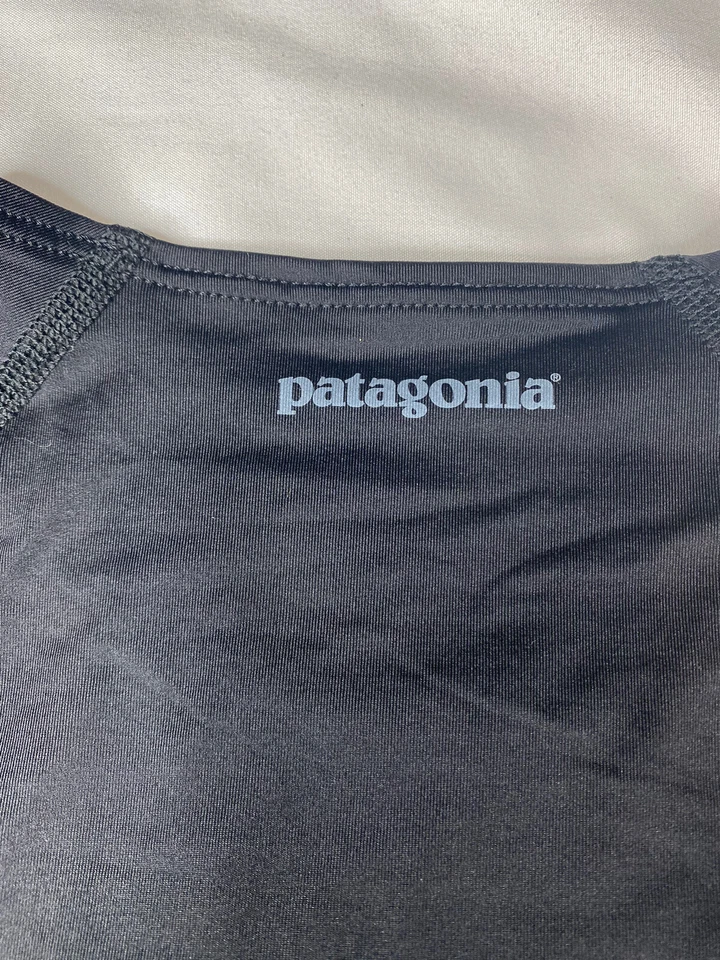 Top Patagonia Rashguard Mujer Talla Mediana Negro/Verde Rosa Manga Larga Nylon Foto 2 de 4