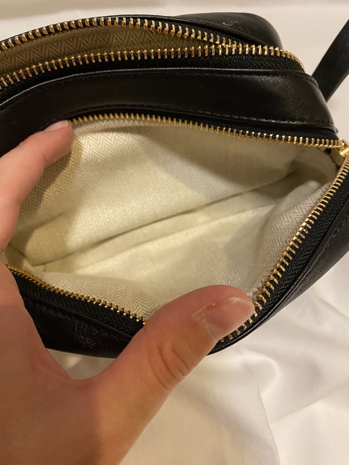 tory burch used leather crossbody (no strap) Gem