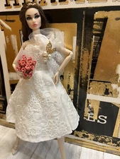 NEW!  Barbie Silkstone Poppy Parker Integrity   WHITE Embroidered Dress