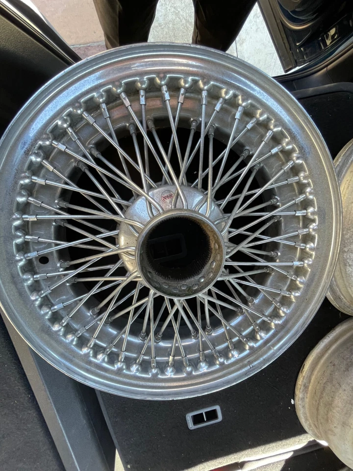 Jaguar Daytons wheels - Image 2 of 4
