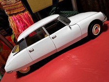 1/18 Citroen DS SPECIAL 159723