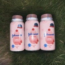 ( Pack of 3 ) Johnson’s Blossoms Baby Powder 50g |FREE SHIPPING  |
