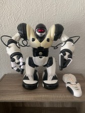 WowWee Robosapien Humanoid Toy Robot 14" 2004 With Remote Control - Tested