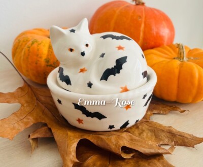 EMMA BRIDGEWATER Die weisen Hexen kleine Katze auf Korb 1. Qualität Sammler