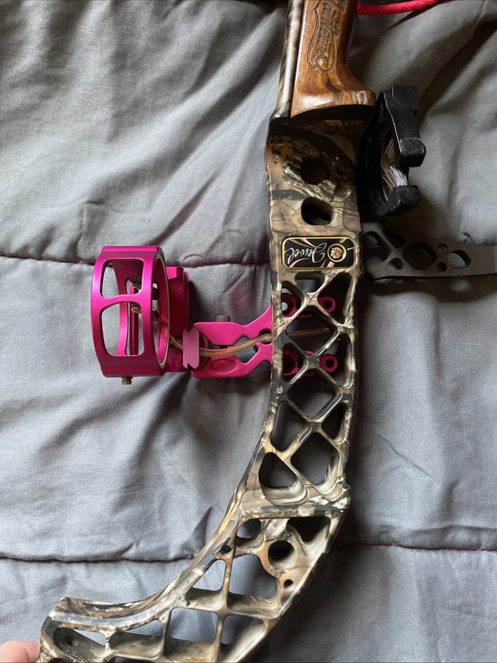 Arco joya Mathews firmado por Michael Waddell Foto 4 de 4