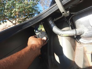 1995-2003 Jaguar xj6 Xj8 Gas fuel Actuator Motor lock lid fuel gas door