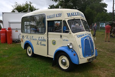 Lieferwagen Foto 12x8 - Morris J Type - UAE 612