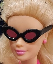 MATTEL BARBIE FASHION ACCESSORY  BLACK SUNGLASSES / PINK OPAQUE LENSES  NEW