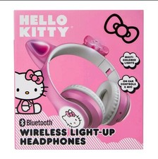 Hello Kitty Wireless Light Up Headphones Bluetooth White  pink Sanrio  NIB 