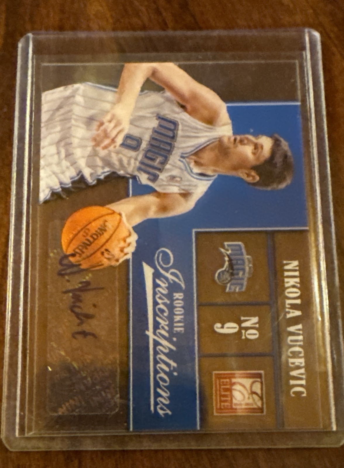 2012-13 Panini Elite - Rookie Inscriptions Nikola Vucevic #83 (AU, RC)