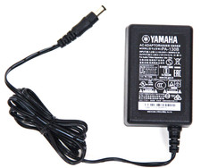 GENIUNE Yamaha PA-130B Keyboard Power Adapter 12V0.7A 100-240V 50/60Hz 0.3A UK.