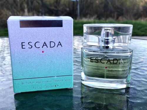 ESCADA SIGNATURE FOR WOMEN 30 ML EDP **VERY RARE PREMIUM PERFUME**