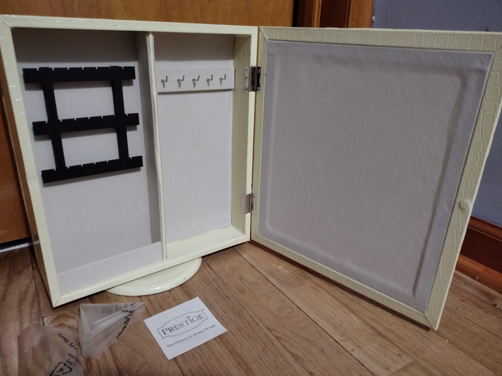 Prestige HSN Anti tarnish Jewel Guard 2 Sided rotating jewelery BOX w