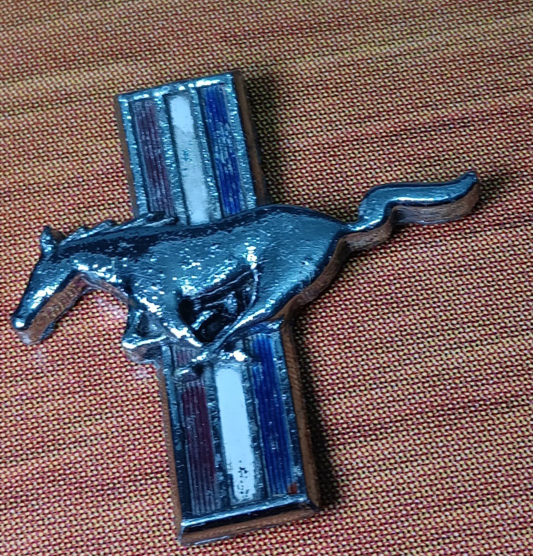 Vintage 1960's Ford Mustang Pony & 3 Stripes Emblem (Lot 885)