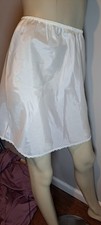 Vtg Warners White Mini Half Slip Very Shiny Slippery Woven S