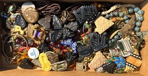 Box lot of old jewelry from estate some Bakelite, Plastics, Beads, Pins, etc