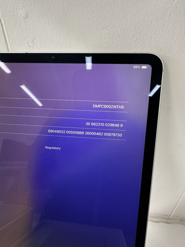 Apple iPad Pro 11" (2nd Gen) A2230 WiFi+Cell - 1TB Excellent Condition Silver - Picture 3 of 14
