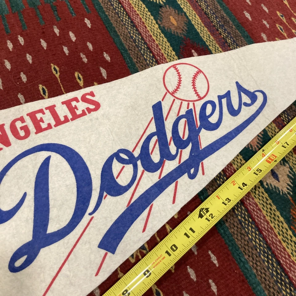 Banderín de fieltro vintage 1970 de los Dodgers de Los Ángeles bandera años 70 MLB béisbol tamaño completo Foto 3 de 4