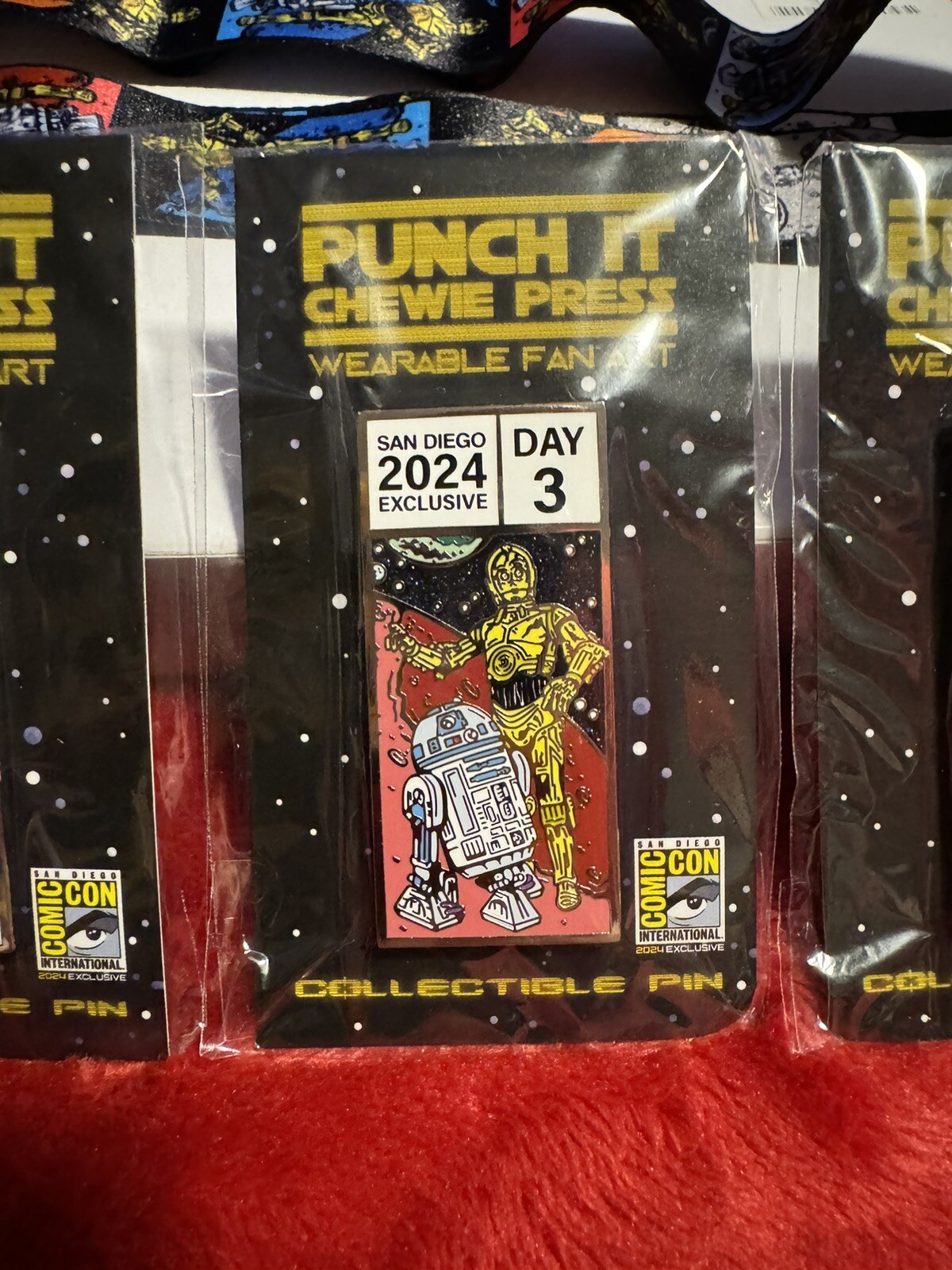 SDCC 24 Punch it Chewie Press Full Set Star Wars Daily Pins -C3PO R2D2 & Lanyard