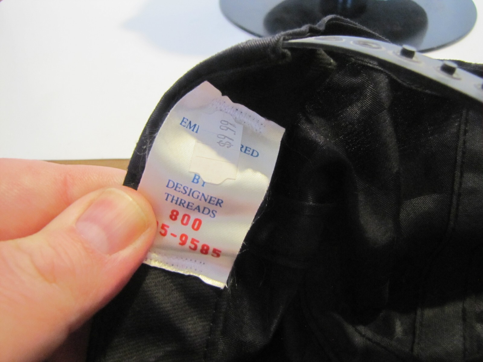 VTG DESIGNER THREADS JONHSON'S CORNER LOVELAN, CO… - image 6