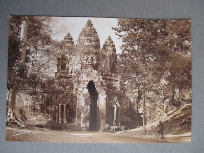 POSTKARTE Kambodscha Siem Reap Angkor Thom Tor auf dem Weg zum Preah Khan Tempel