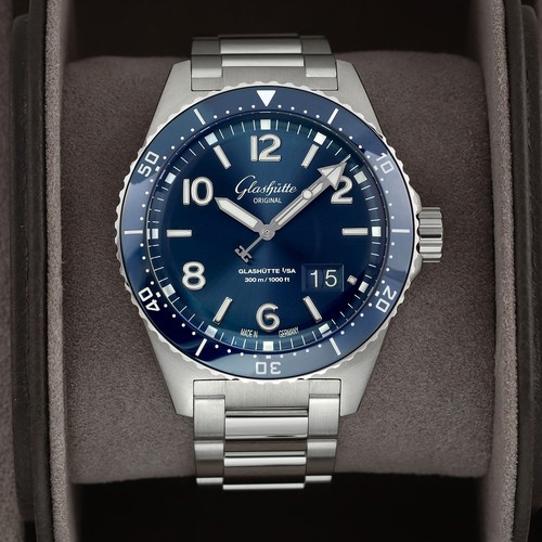 Glashutte Original SeaQ Panorama Date 43.2mm 1-36-13-02-81-70