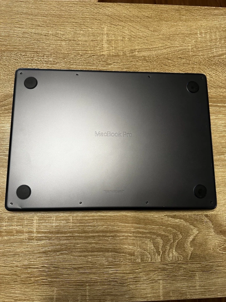 Apple MacBook Pro 14-дюймовый чип M3 Pro, 18 ГБ RAM, 512 ГБ SSD, космический черный 2023 - Изображение 3 из 4