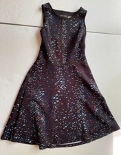 Guess women size 2 sleeveless blue/red print NWOT dress   