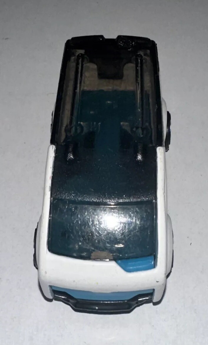 Picture 2 of 6