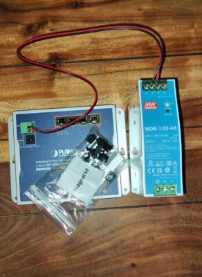 Planet Switch WGS-4215-8P2S 8x POE 2x SFP + AC/DC Netzteil NDR-120-48 