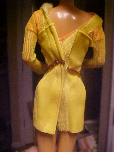 Mattel Barbie Doll 1996 Blonde w/outfit - Picture 6 of 14