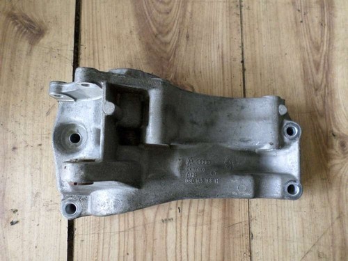 VW Polo Träger Lichtmaschine 030145169H