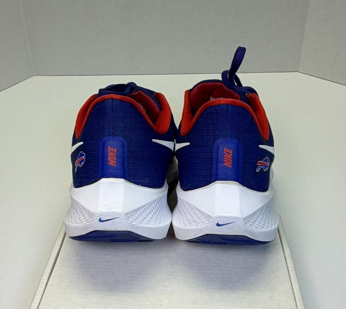 Nike Air Zoom Pegasus 39 Buffalo Bills NFL Sneakers Men’s 9.5 View 5