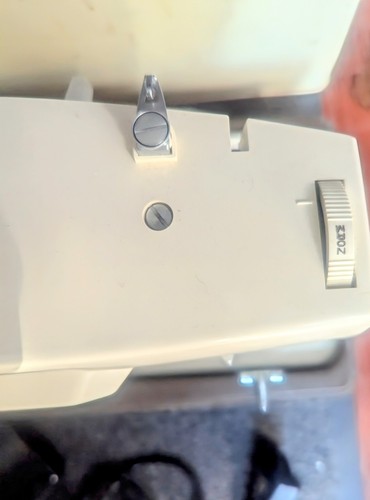 Vintage Singer Fashion Mate 148 Sewing Machine - Picture 13 of 22