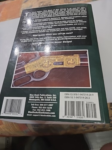 Blue Book Of Gun Values 42nd Edition. - Picture 2 of 3