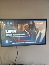 Samsung Smart TV 32in LED 1080p FHD Smart Black