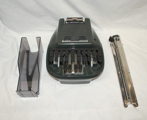 Stenograph Reporter Shorthand Machine Court Reporting w/ tripod and ...