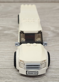 Lego City 60102 Airport VIP Service INCOMPLETE MISSING 1 PIECE NO MANUAL READ