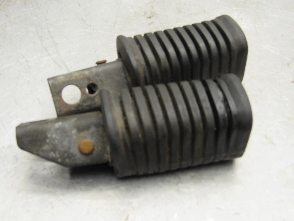 1984 Moto Guzzi V65 C apoio para os pés apoio para os pés GU39440700 - Imagem 3 de 4