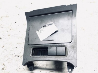 Volkswagen Golf 2005 Center Console Ashtray (Ash Tray) 1k0857961,  #262351-75