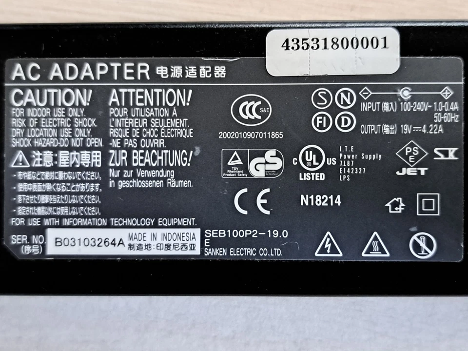 Netzteil SEB100P2-19.0 Adapter Ladegerät  4,22A 19V - Bild 2 von 3