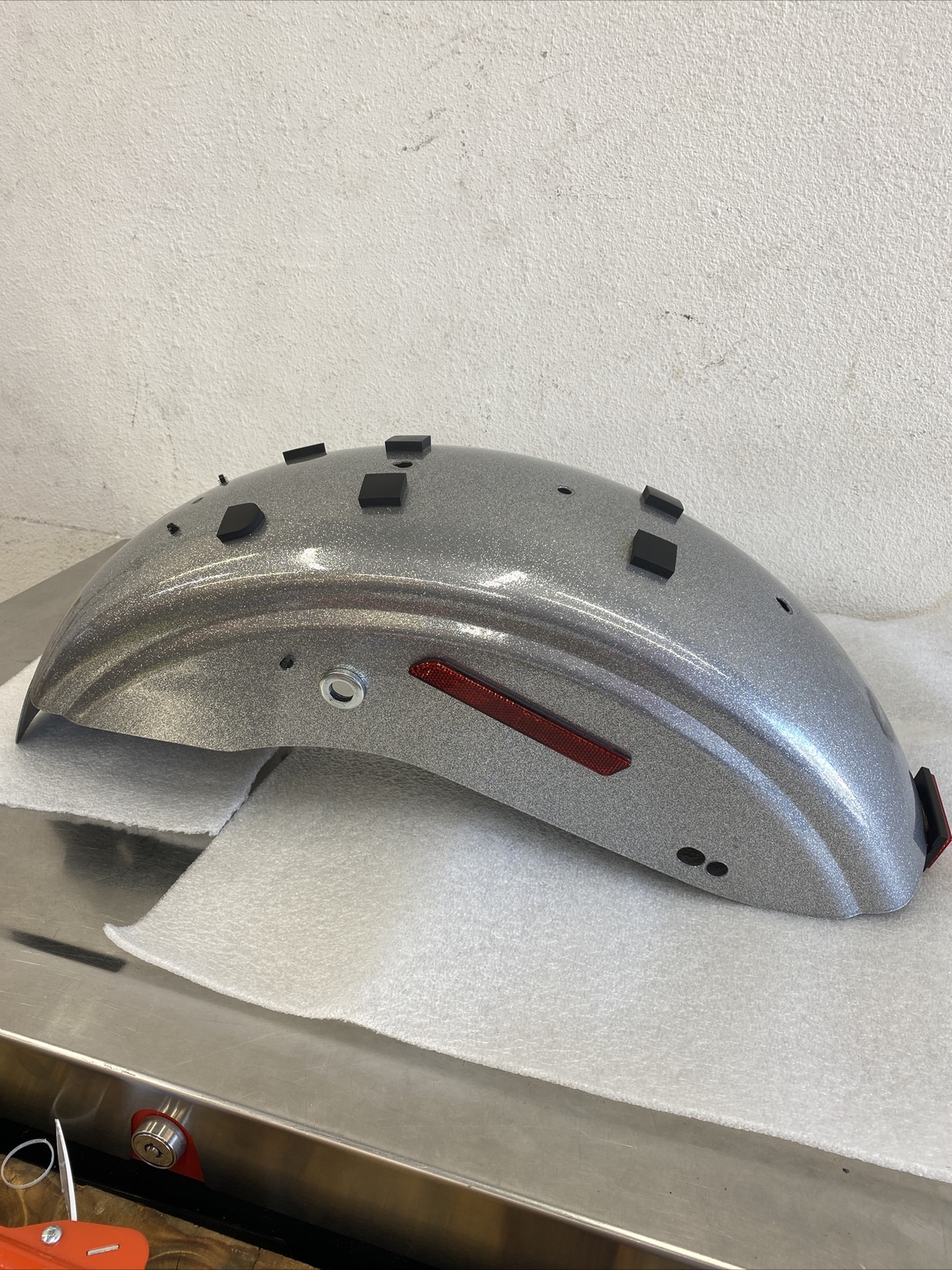 2014 Harley Dyna Street Bob Rear Fender Chrome Flake Hard Candy