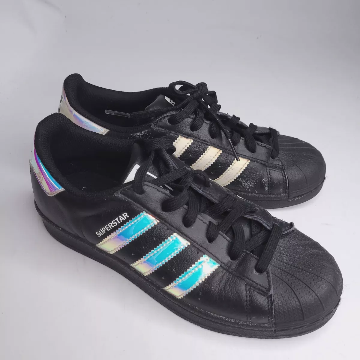 womens adidas shell toe