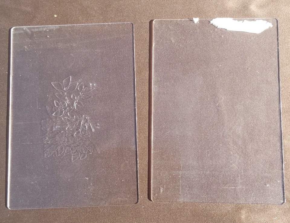 Máquina de corte y estampado Sizzix Big Kick Shape MODELO 02 CON PLATAFORMAS Foto 3 de 4