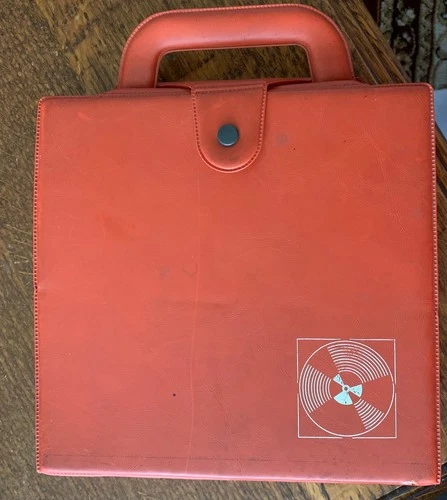 Nice Rare Lot of Elvis Presley Singles X 26  inc Record Carry Case VG to EX