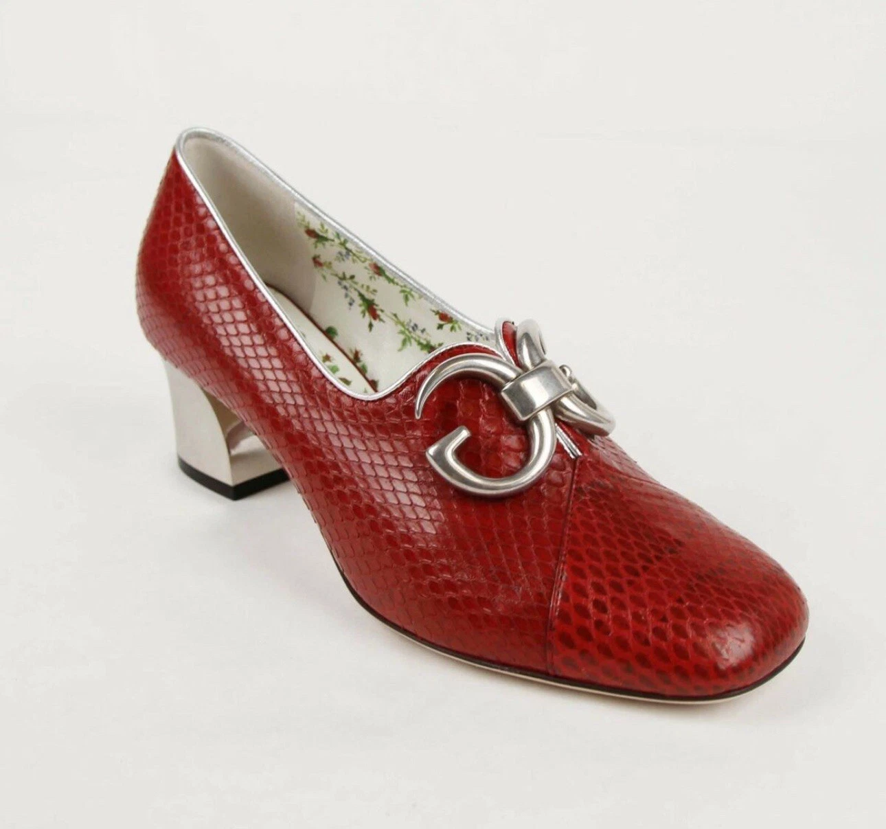 Escarpins femme Gucci cuir python rouge talon moyen double argent GG sur le dessus US 7,5