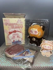 NEW AUTHENTIC Funny Bunny Toomi  Plush ~ Explorer Red With Hearts Eyes Box Card
