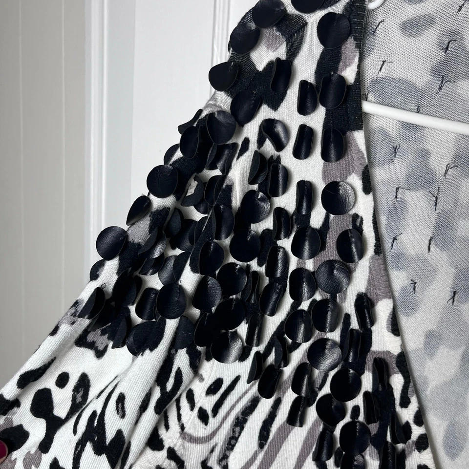 Vintage Y2K Boston Proper Zebra Bauble Slouchy V-neck Cardigan Women's Small - Image 2 of 4