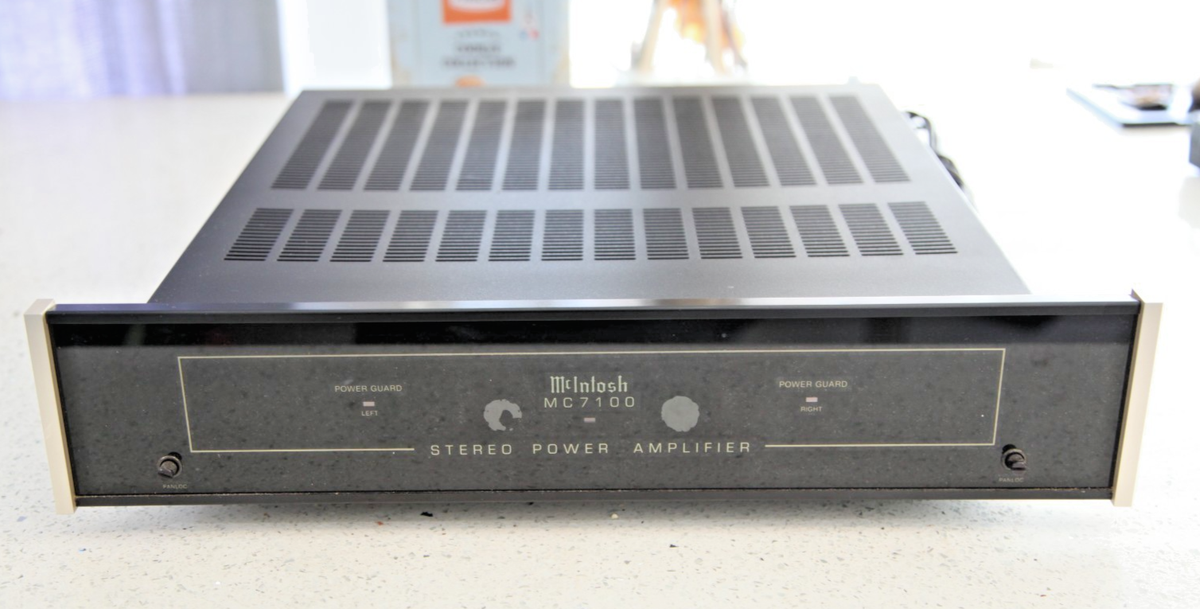 McIntosh Mc7100 Stereo Solid State Power Amplifier - Very Good