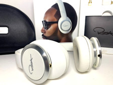 WESC RZA Premium White Headphones Really Nice Sound NOT BLUETOOTH